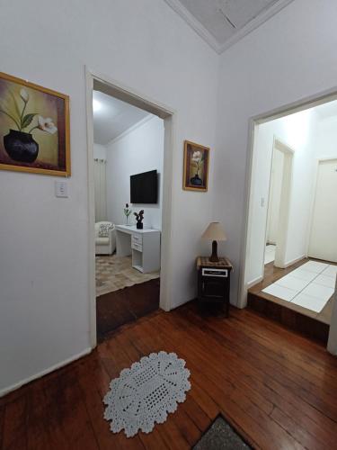 Μια τηλεόραση ή/και κέντρο ψυχαγωγίας στο HIT HOTEL - Boituva