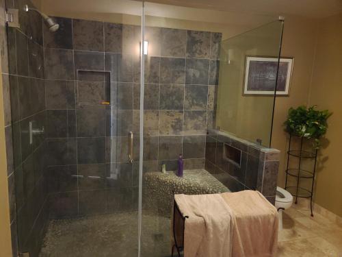 Westside Retreat w Yard, Grill, Hot Tub, Near Sofi Stadium, LAX, and the Beach photo 29