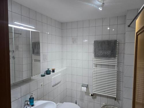 Bilik mandi di FeWo Lebensfreude Berchtesgaden