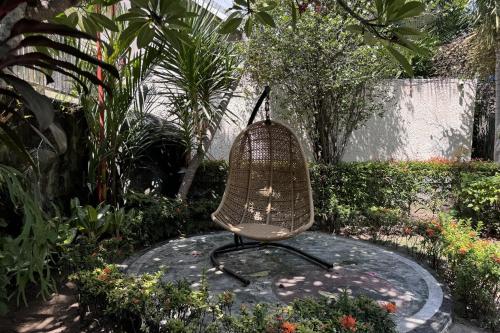 Jardin de l'établissement Senggigi Cottages Lombok