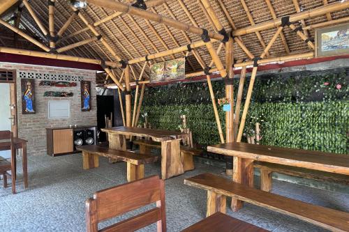 Restoran atau tempat lain untuk makan di Senggigi Cottages Lombok