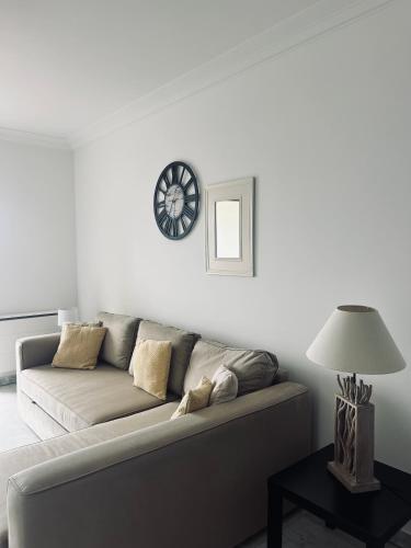 T2 vue mer à 8 min du centre ville d'Ajaccio et 1 min des plages