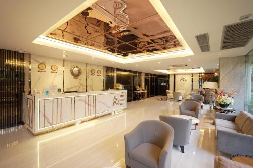 Χώρος καθιστικού στο Three Seasons Bangkok