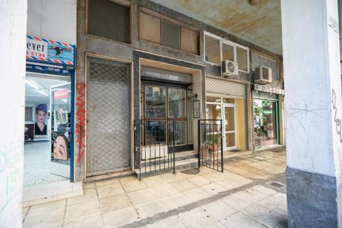 Metaxourgio 2 person apartment by MPS