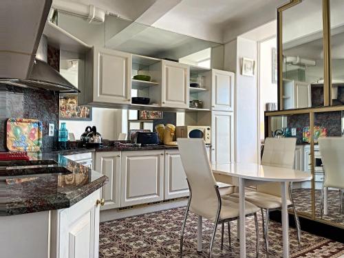 Studio coeur de Cannes 318L