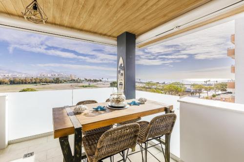 A&N Terrace Coast Apartment with Pool & Parking