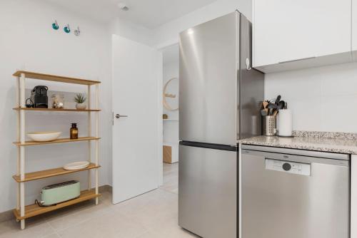 Modern Penthouse - near Beach & Oldtown