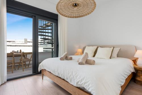 Modern Penthouse - near Beach & Oldtown