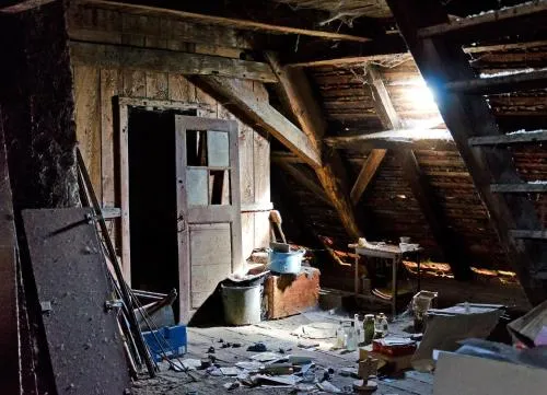 The Old Bakery - Stay in what was the dirty dusty old store rooms photo 1
