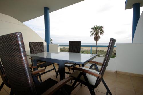 Livingtarifa Apartamento Agaporni