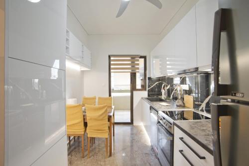 Afrodite Classic Residence, 2BR, WiFi, City View