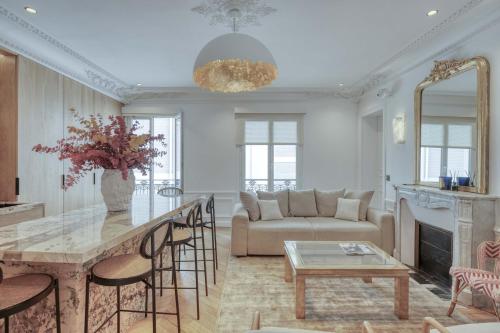 Appartement Montaigne Luxury