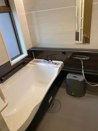 Gallery image of 泊まれるbarたにかぜ in Tokimata