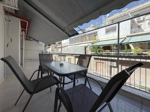 Matrozou Spacious 95sqm apt in Koukaki