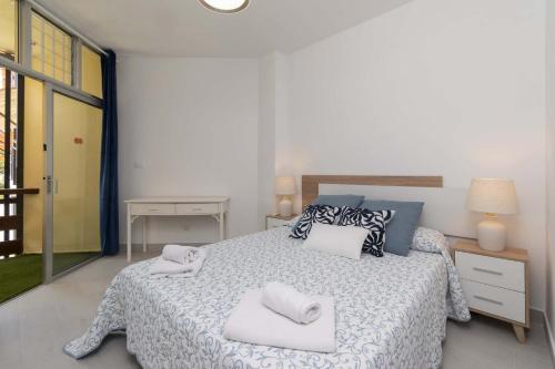 Sea Breeze Frontline Apartment