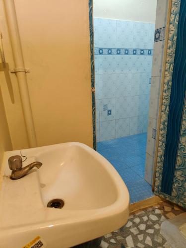 Ένα μπάνιο στο Guru Krupa Home Stay