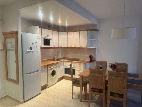 VIVE BENAL BEACH apartamento familiar 3325 con parque acuático