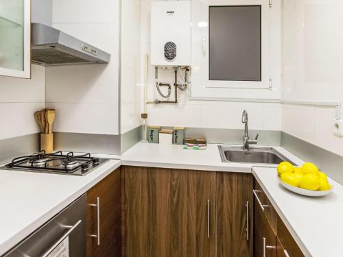 Apartment Sants-Montjuïc- Avenida Madrid by Interhome