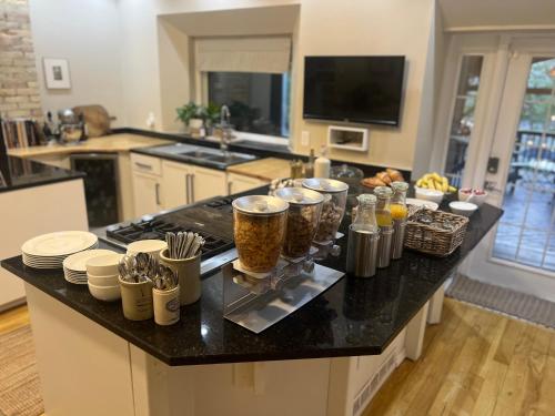 Kuchyň nebo kuchyňský kout v ubytování No. 5 East