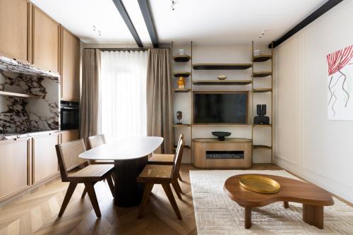 HIGHSTAY - Luxury Serviced Apartments - North Marais 2 photo 38