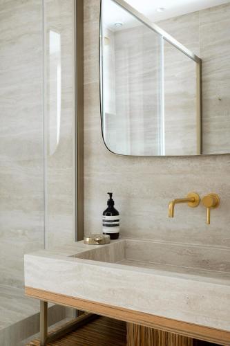 HIGHSTAY - Luxury Serviced Apartments - North Marais 2 photo 57