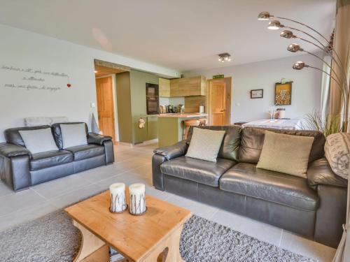Appartement T3 à Morzine avec Jacuzzi Privatif, Proche Navettes, 8 Pers.