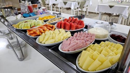 Makanan di atau berdekatan hotel