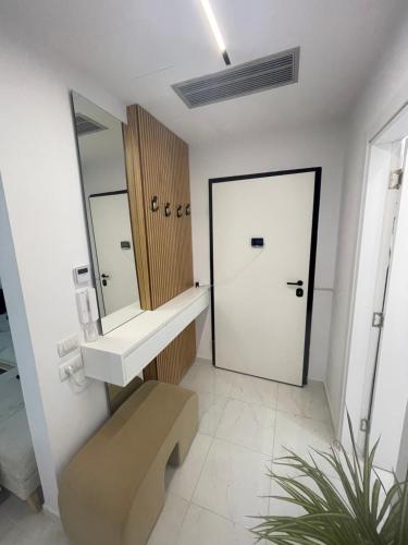Bany a Cahani Suite