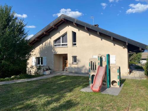 Villa au calme entre lacs et montagnes