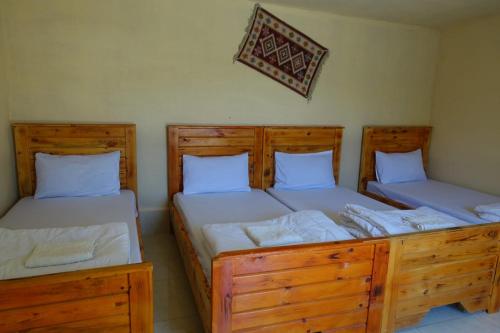 Dana local life Eco Lodgeにあるベッド