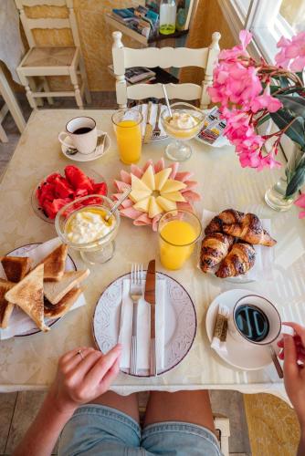 Jídlo v aparthotelu nebo okolí