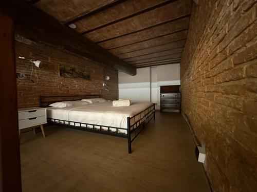 Regina Two - Floored Rustico Relax
