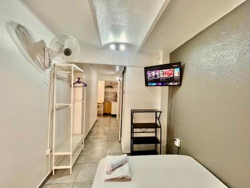 BE3 Apartamento nuevo! Cocina y baño privado! A 2`metro Sants