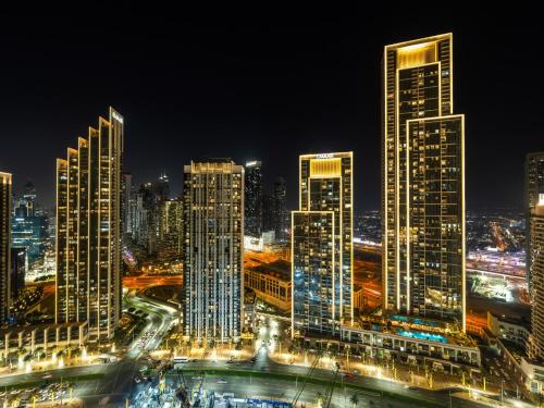 Nespecifikovaný výhled na destinaci Dubaj nebo výhled na město při pohledu z apartmánu