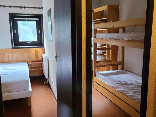 Photo de la galerie de l'établissement Appartement 3 pièces - 7 pers, proche pistes avec parking - FR-1-689-146, à Villard-de-Lans