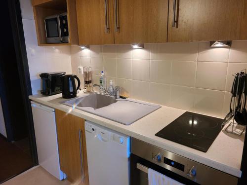 Photo de la galerie de l'établissement Appartement 3 pièces - 7 pers, proche pistes avec parking - FR-1-689-146, à Villard-de-Lans