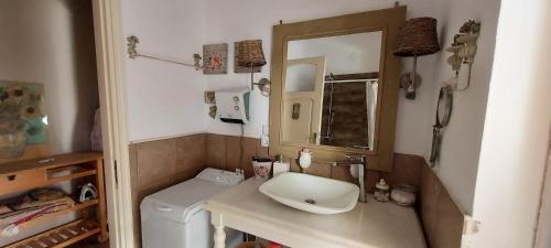 Φωτογραφία από το άλμπουμ του Dorothy's place σε Αρτέμιδα