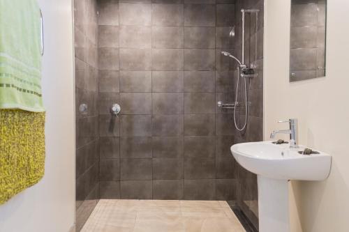 Ванная комната в Mapua Wharfside Apartments