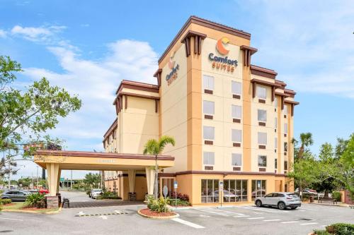 Comfort Suites Orlando Airport Image