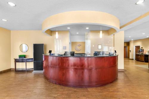 Comfort Suites Orlando Airport Image