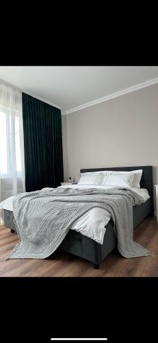 ApartDirect Botanica 3