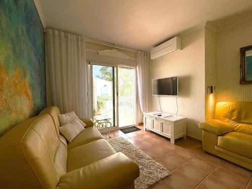 Seaview Penthouse Apartment
