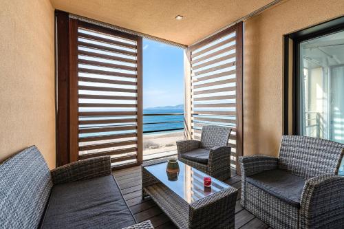 Agosta Bella - Appt en face de la plage dAgosta