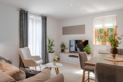 Apartment Four Seasons