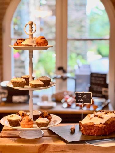 Еда / где поесть недалеко от отеля