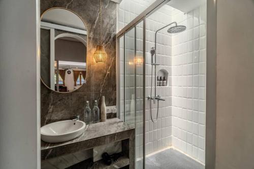 O baie la Villa Baron Brand New 2-BR in Kerobokan, Bali