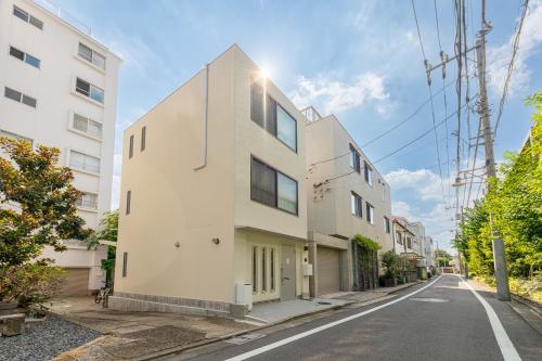 -Yoyogiuehara house- Easy access to Shibuya Station and Shinjuku Station!