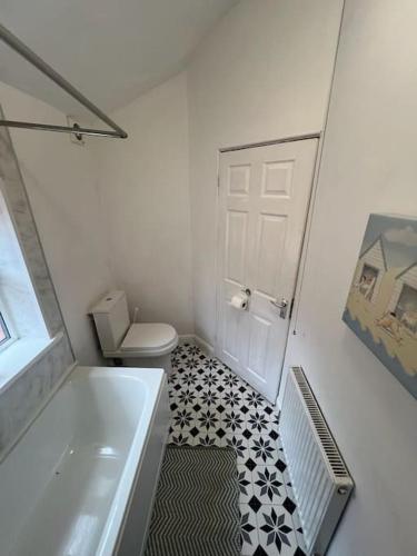 6 bed house - 12 minutes to City Centre photo 8