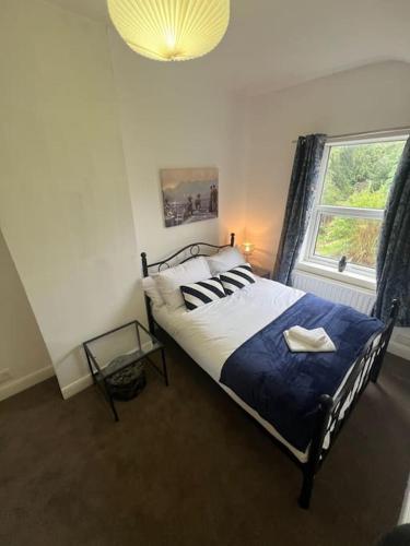 6 bed house - 12 minutes to City Centre photo 18