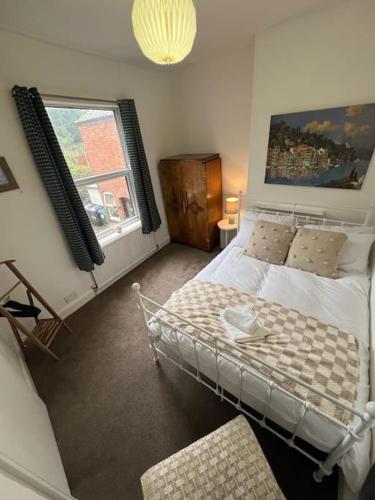6 bed house - 12 minutes to City Centre photo 22